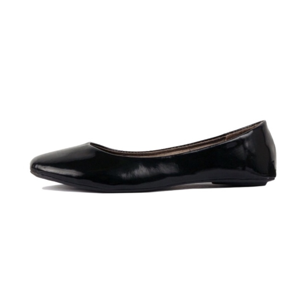 🌼 Classic Round Toe Ballet Flats Black Patent - Picture 3 of 6
